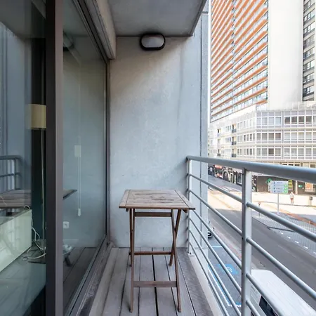 Apartment Pretty With Balcony