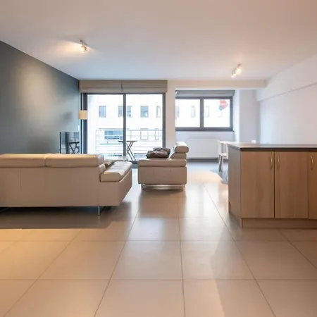 Apartamento Pretty With Balcony