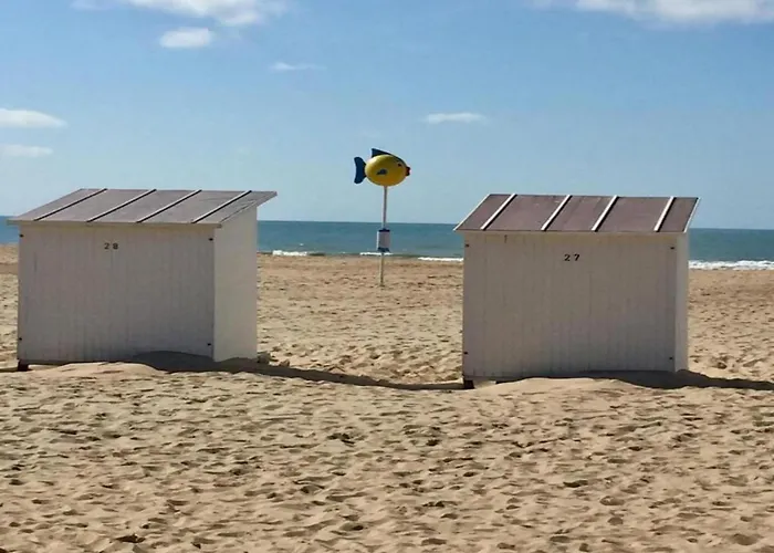 In Near The Seafront Apartment